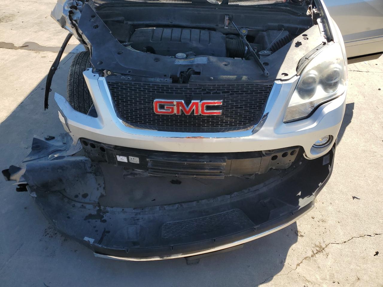 2012 GMC Acadia - Image 14