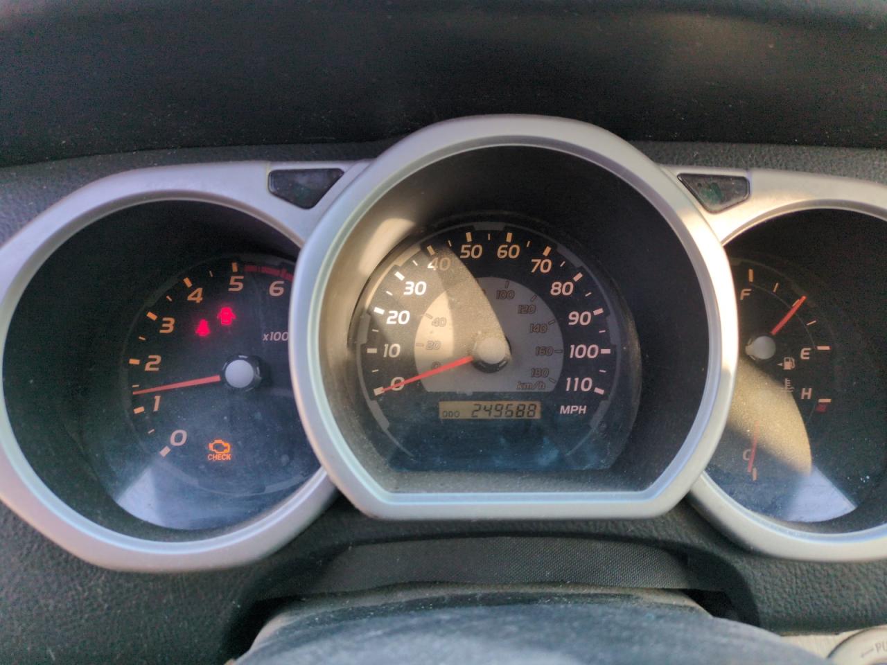 2003 Toyota 4Runner - Image 9