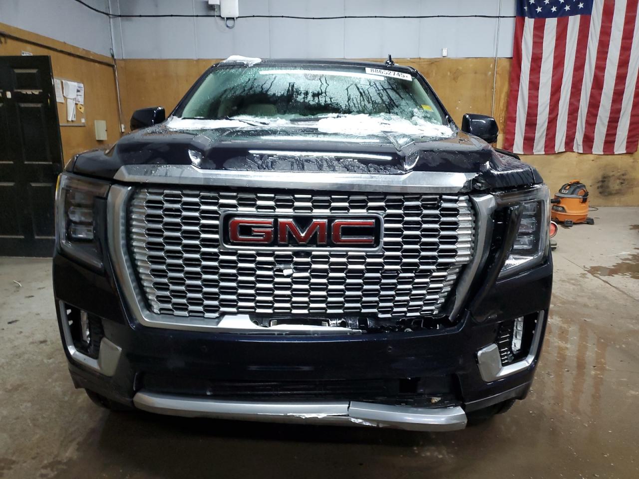 2021 GMC Yukon - Image 5