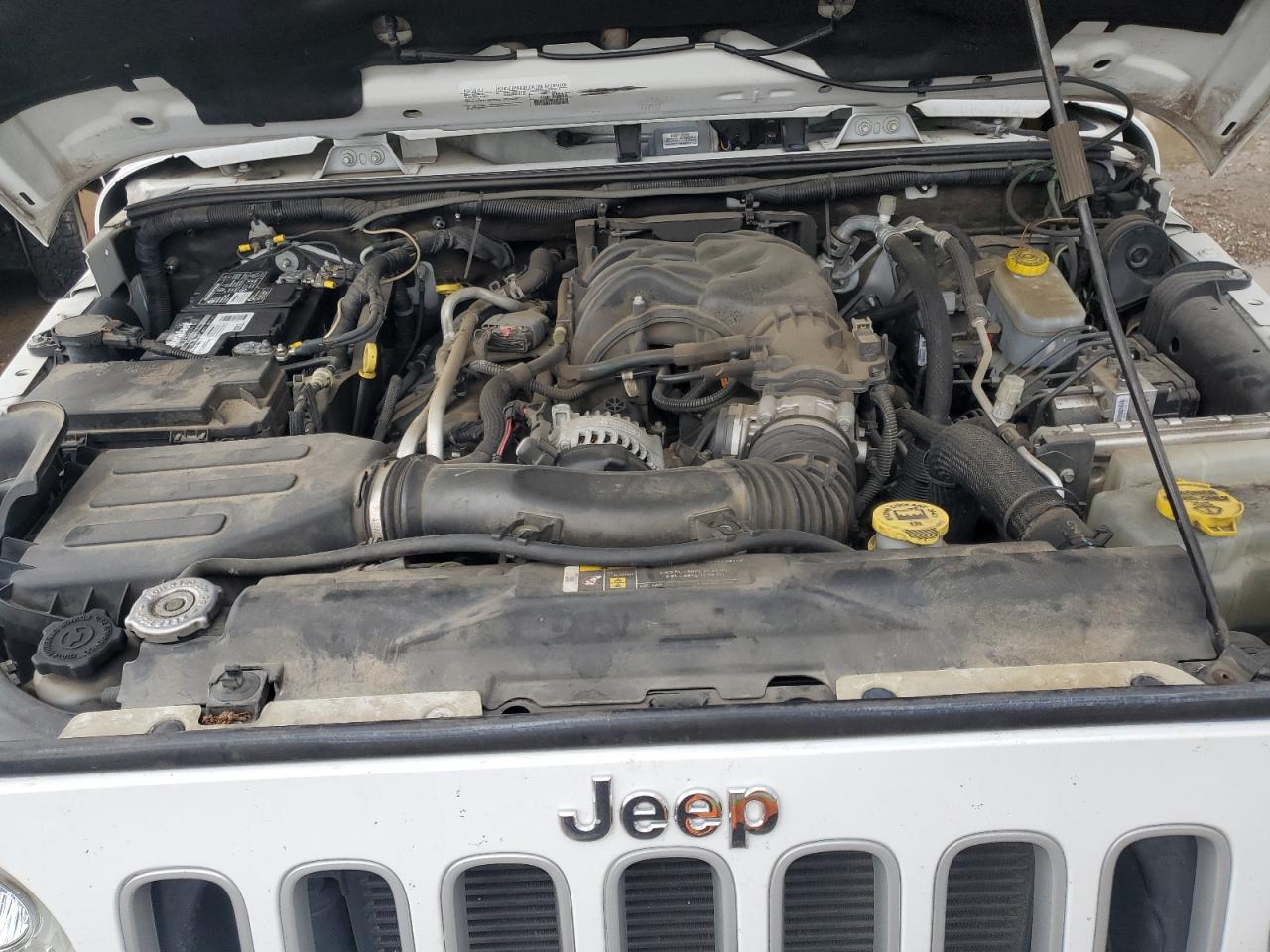 2017 Jeep Wrangler - Image 11
