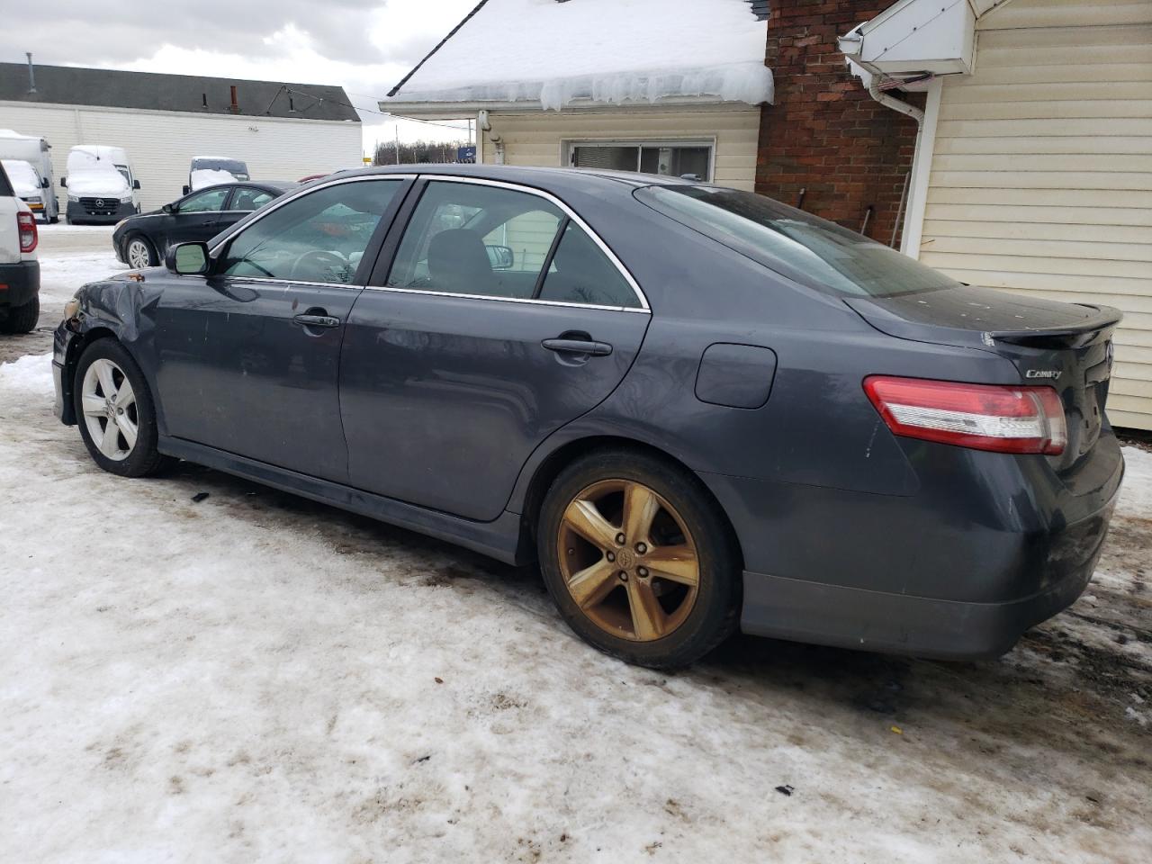 2010 Toyota Camry - Image 2