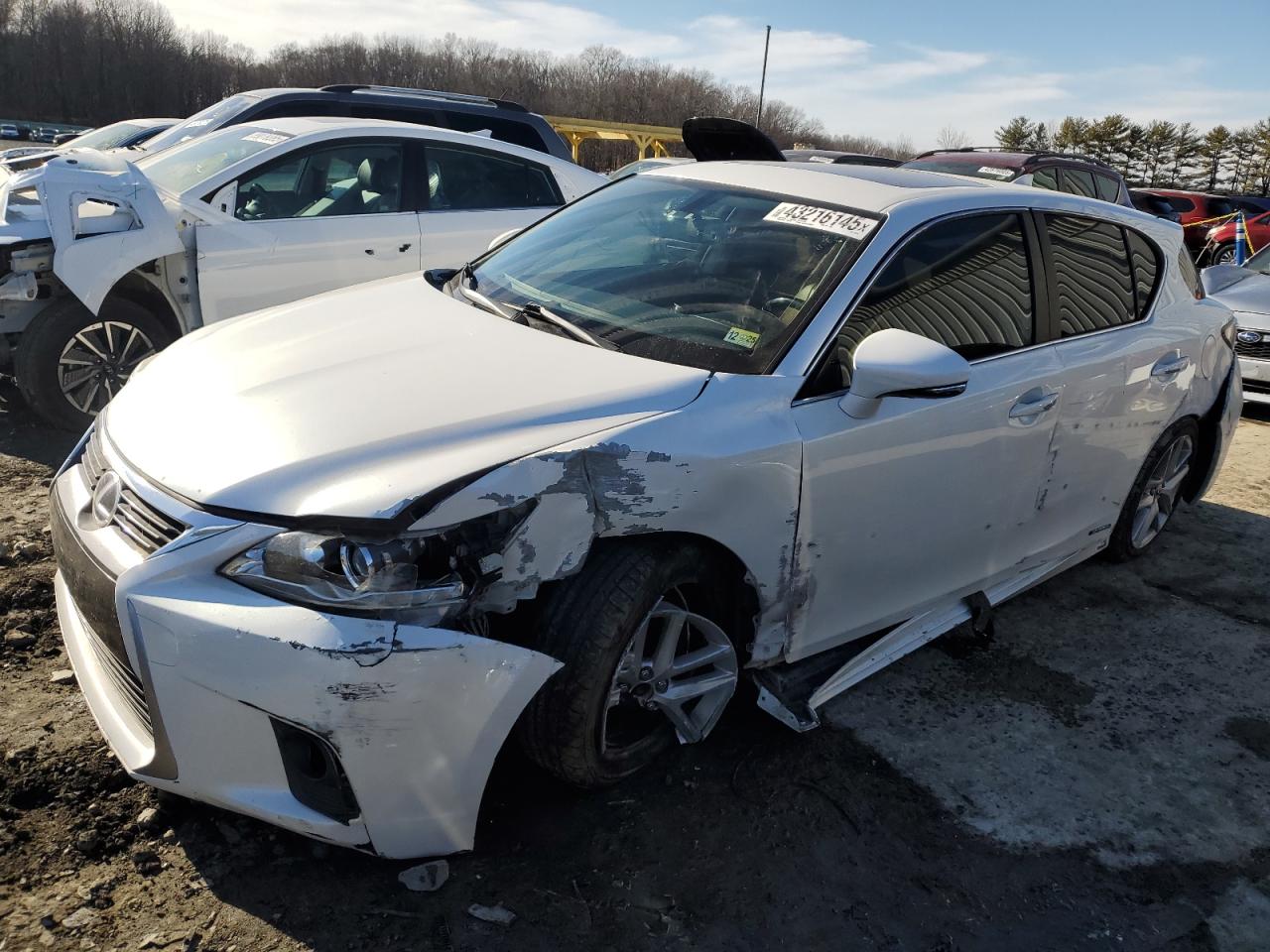 2015 Lexus CT - Image 1