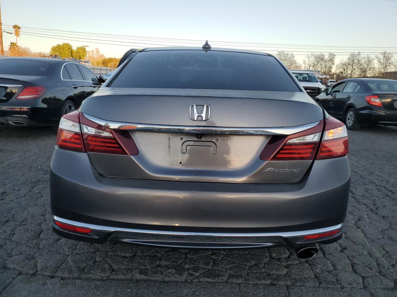 1HGCR2F31GA060097 HONDA ACCORD 2016