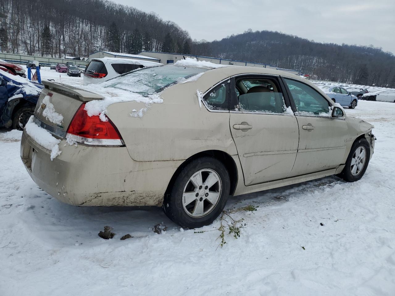 2010 Chevrolet Impala - Image 3