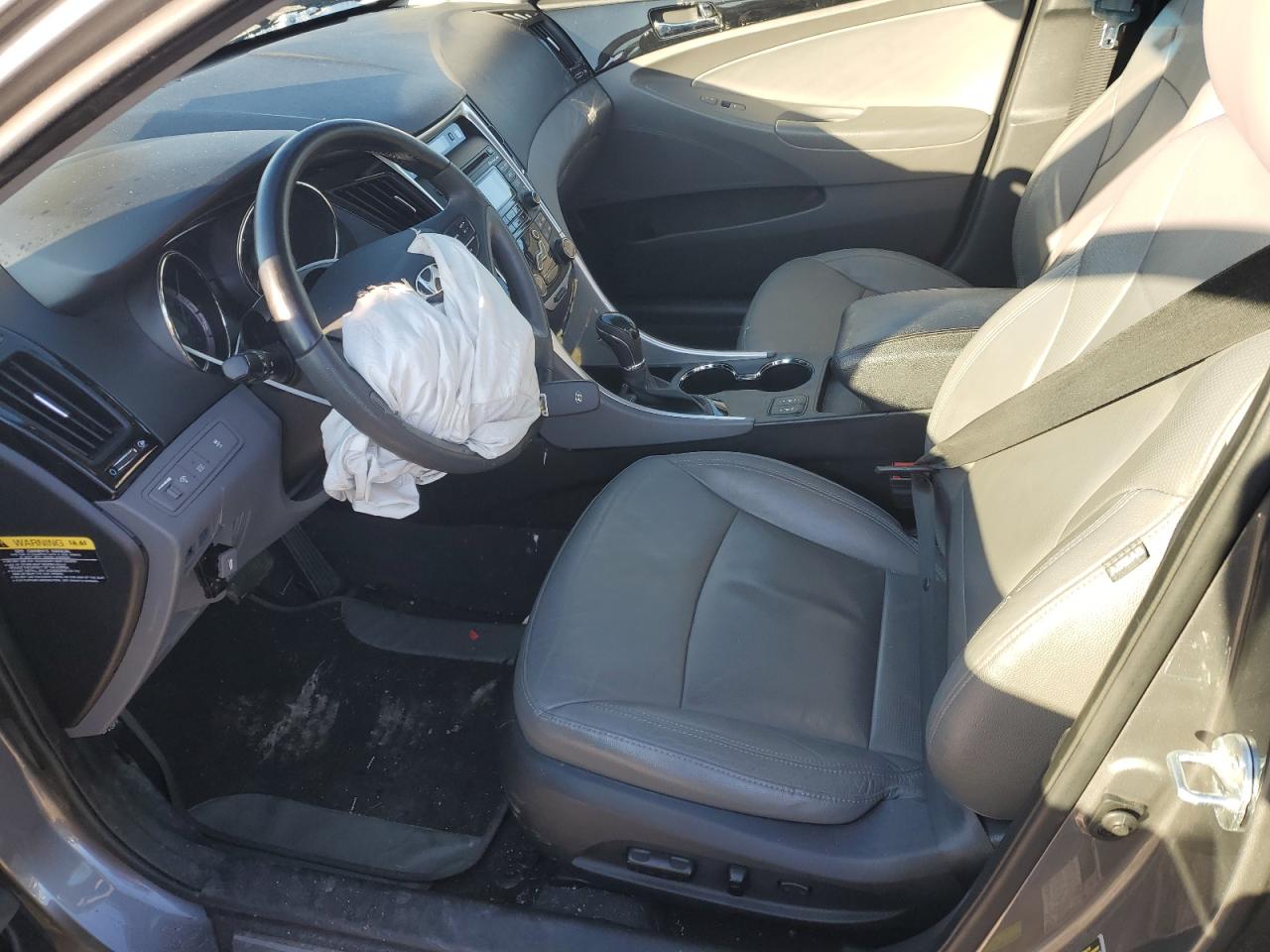 2013 Hyundai Sonata - Image 7