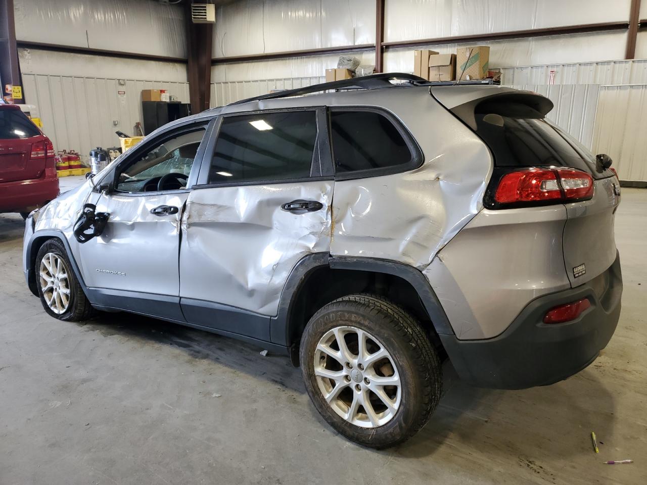 2016 Jeep Grand Cherokee - Image 2