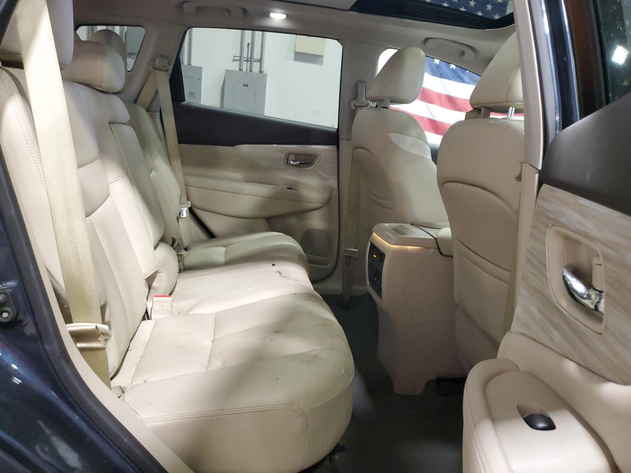 2016 Nissan Murano - Image 11