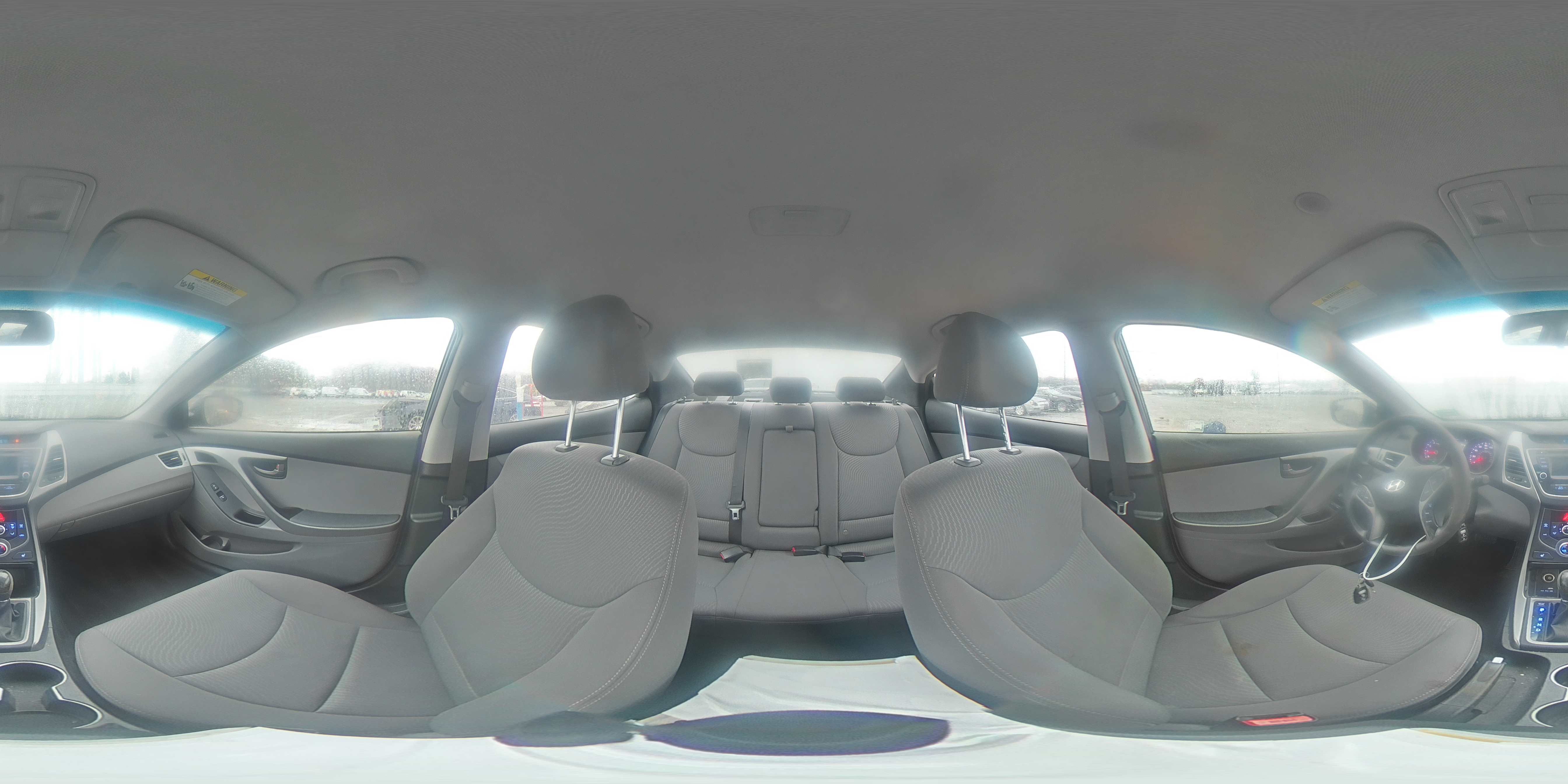 2014 Hyundai Elantra - Image 14