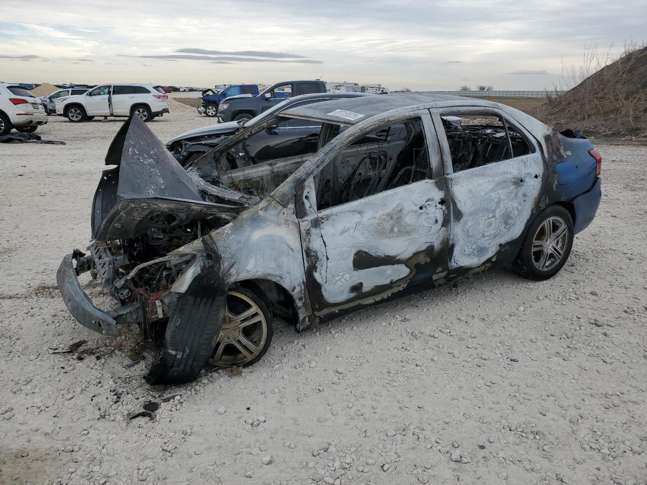 2009 Toyota Yaris na sprzedaż w Temple, TX - Burn