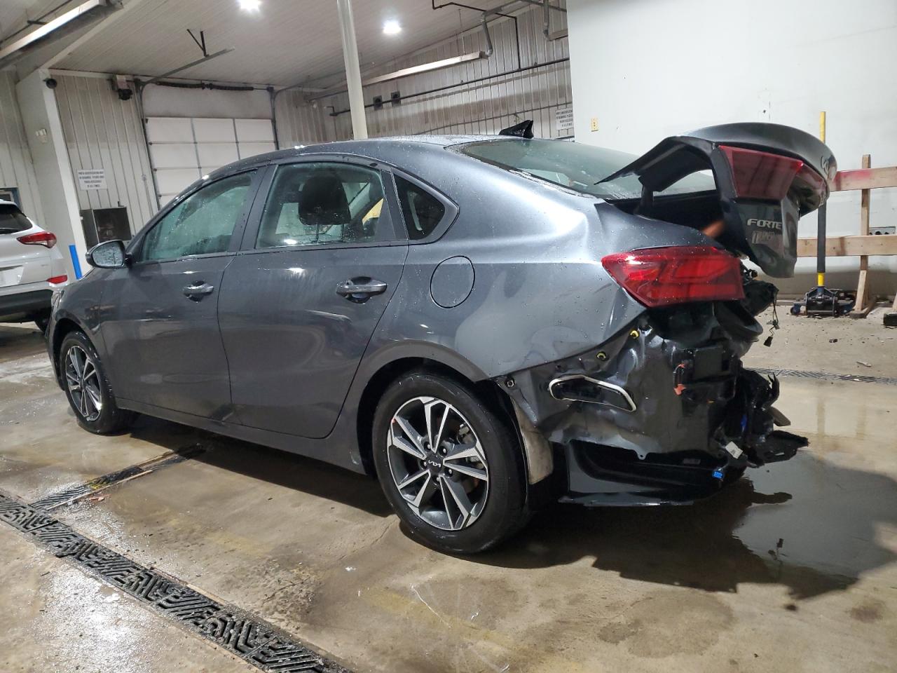2024 Kia Forte - Image 2