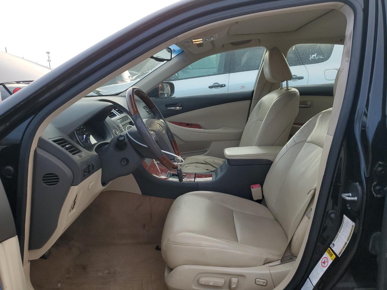 2010 Lexus ES - Image 7