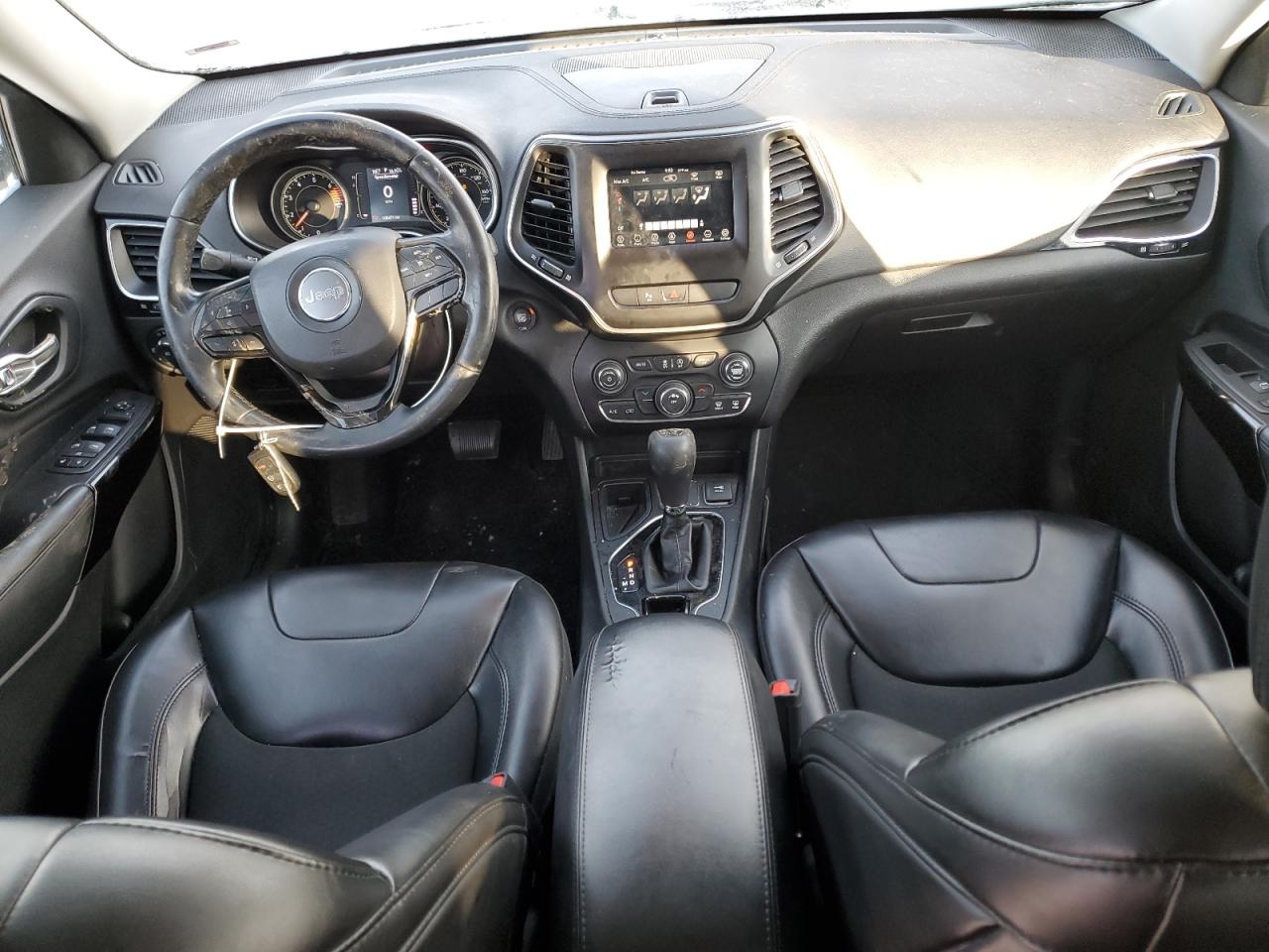2019 Jeep Grand Cherokee - Image 8