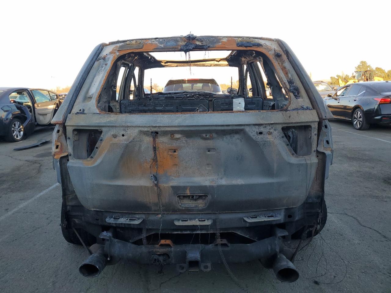 2012 Jeep Grand Cherokee - Image 6