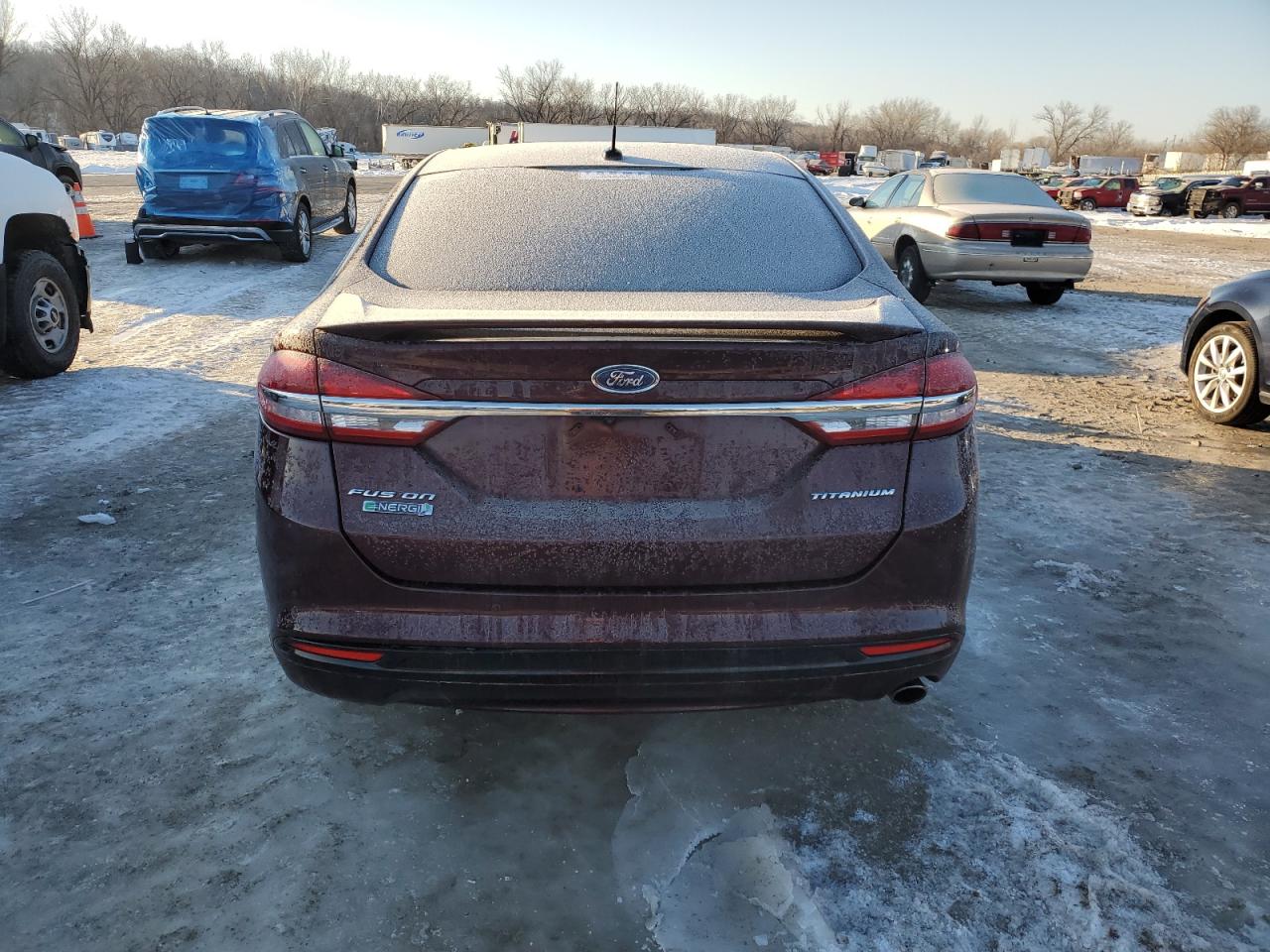 3FA6P0SU6HR191611 FORD FUSION 2017