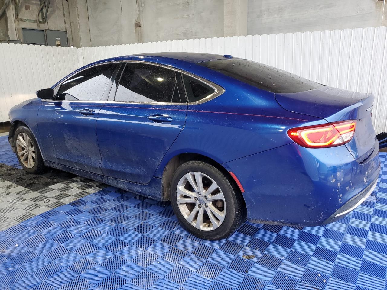 2015 Chrysler 200 - Image 2