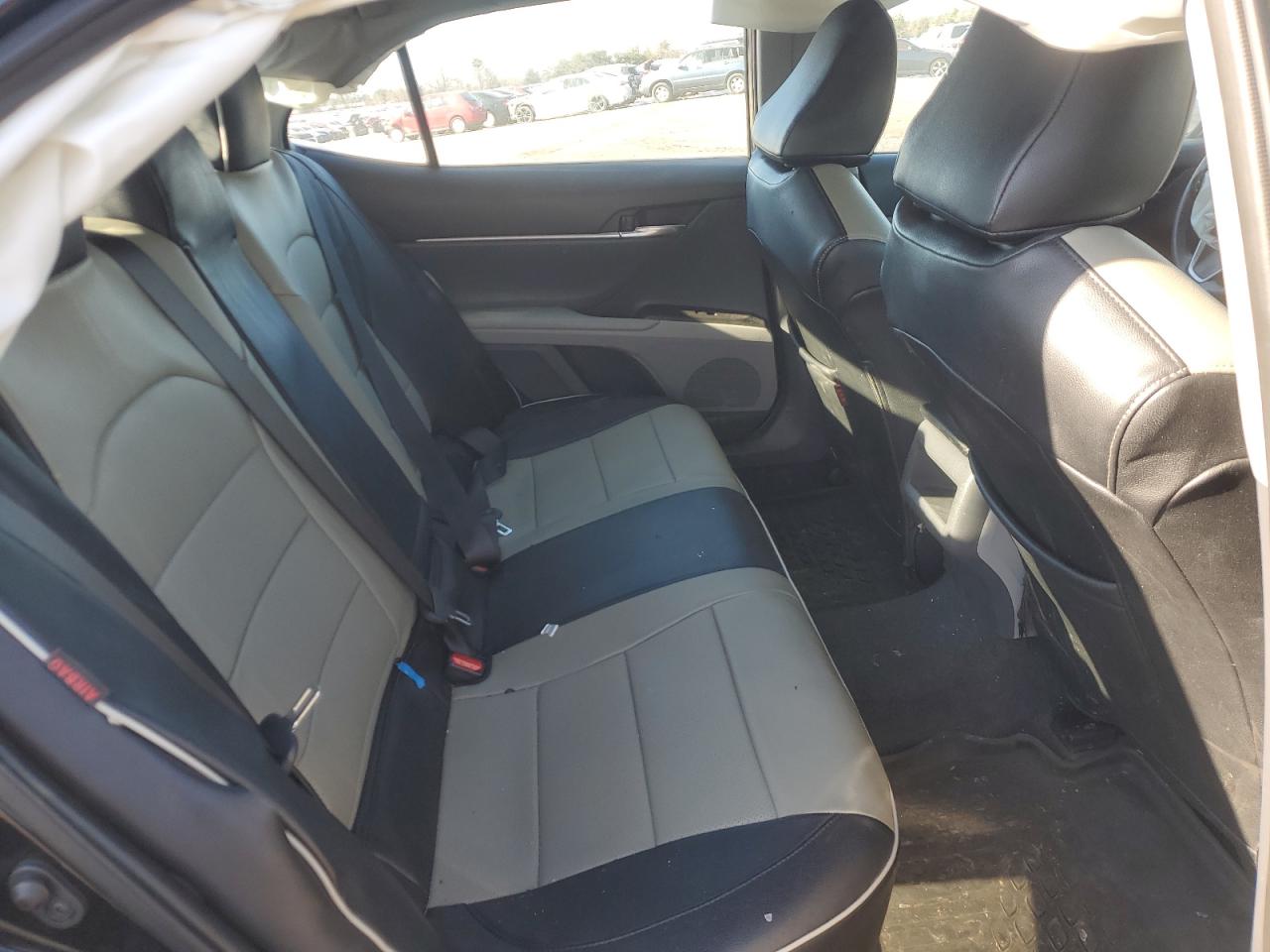 2022 Toyota Camry - Image 10