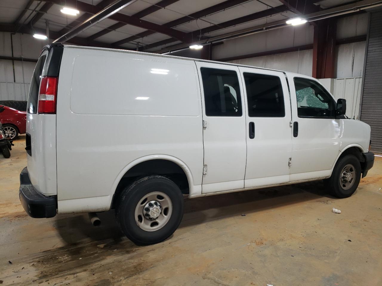 1GCWGAFP0K1324921 CHEVROLET C/K2500 2019