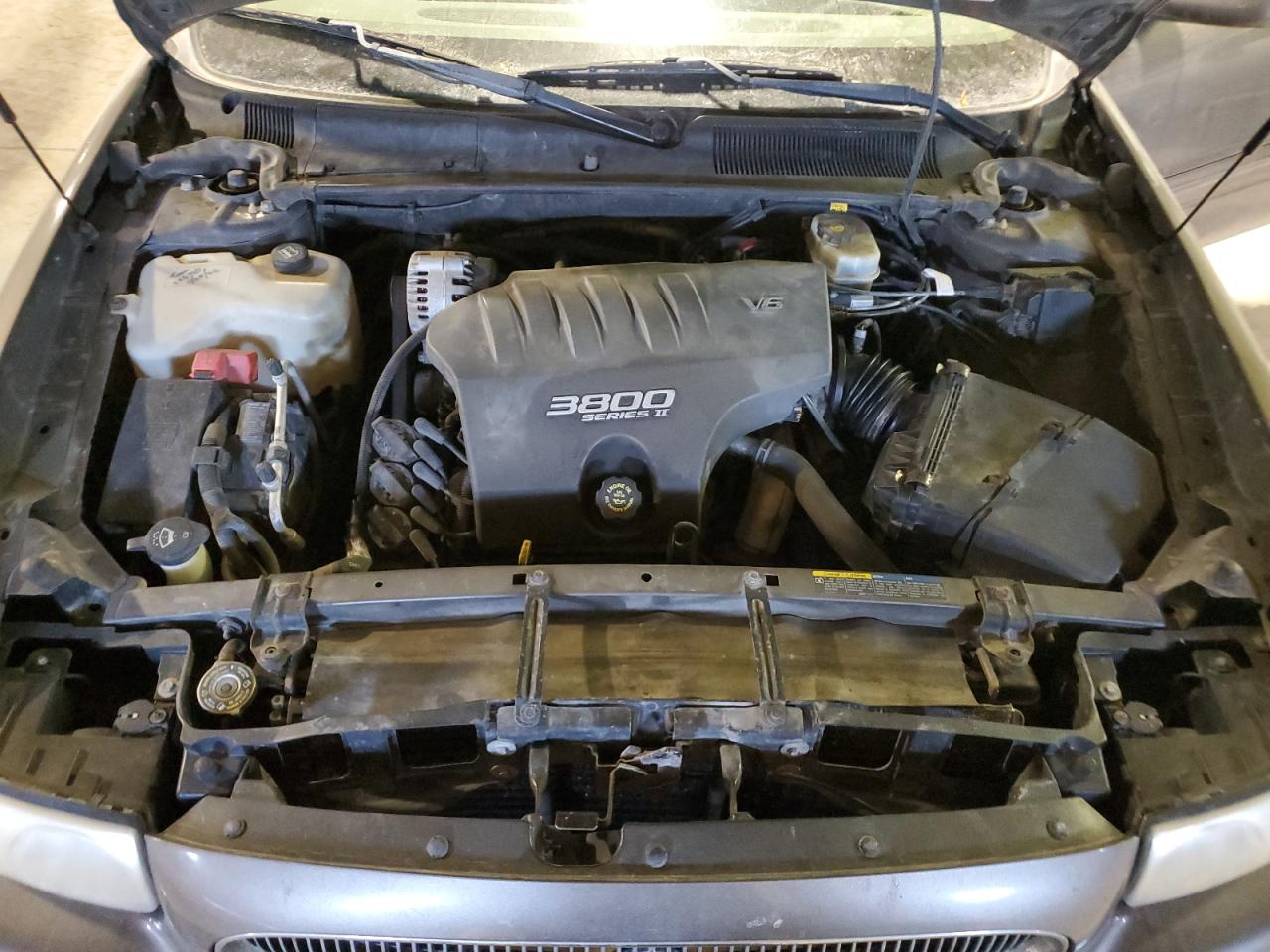 2002 Buick LeSabre - Image 13