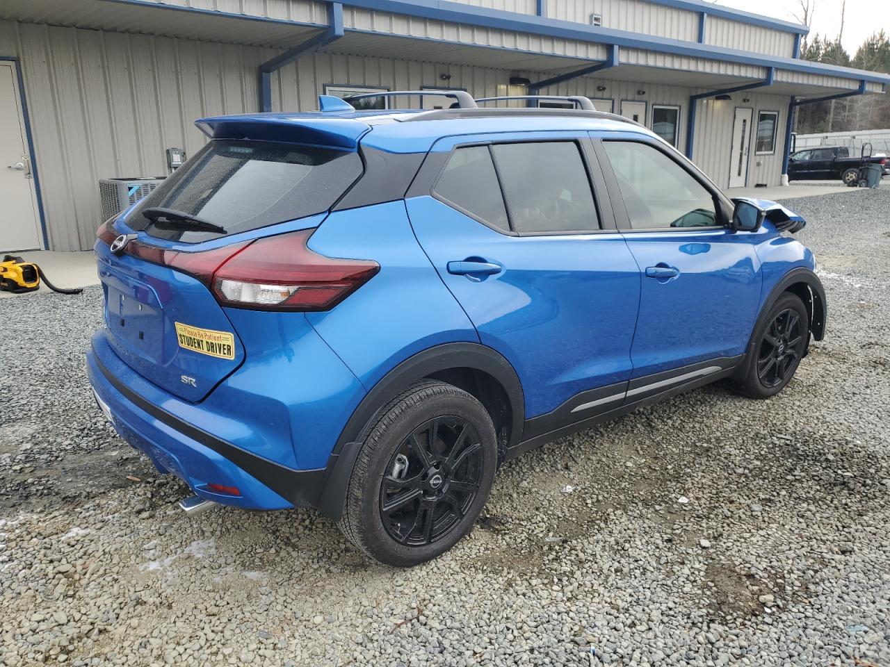 2024 Nissan Kicks - Image 3