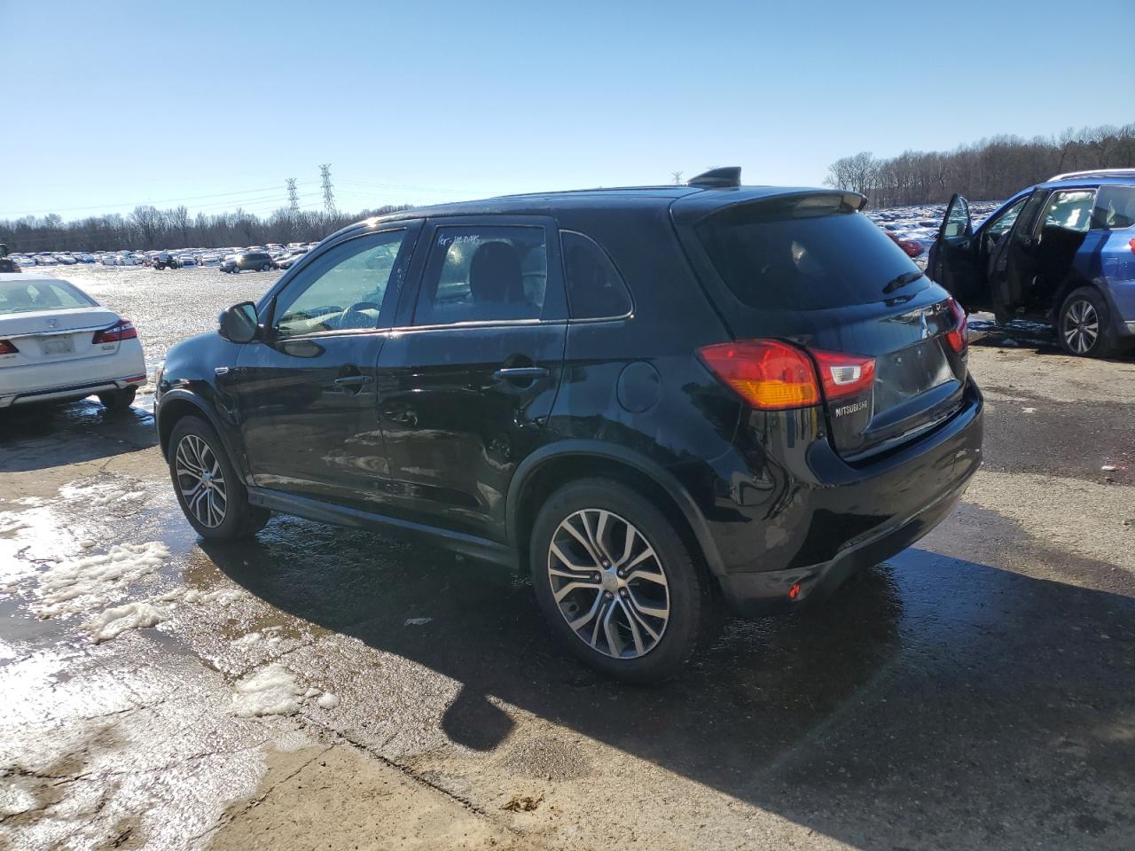 VIN JA4AP3AU6HZ055539 2017 MITSUBISHI OUTLANDER no.2