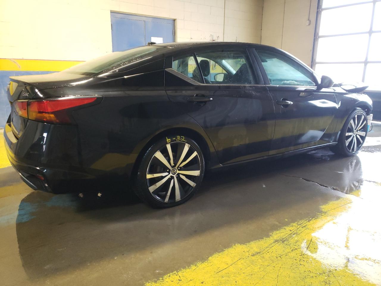 2020 Nissan Altima - Image 3