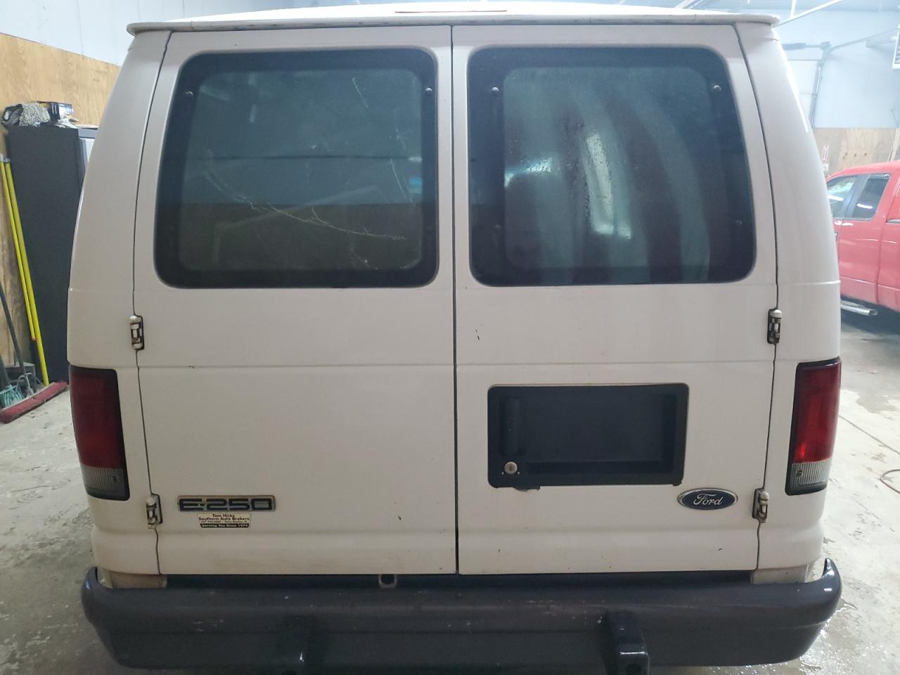 2006 Ford Econoline - Image 6