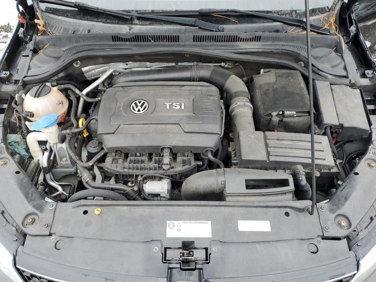 2015 Volkswagen Jetta - Image 11