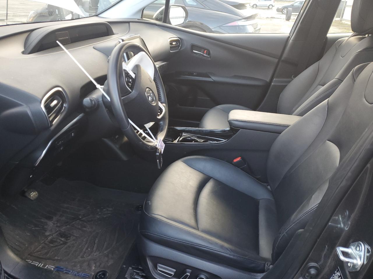 2017 Toyota Prius - Image 7