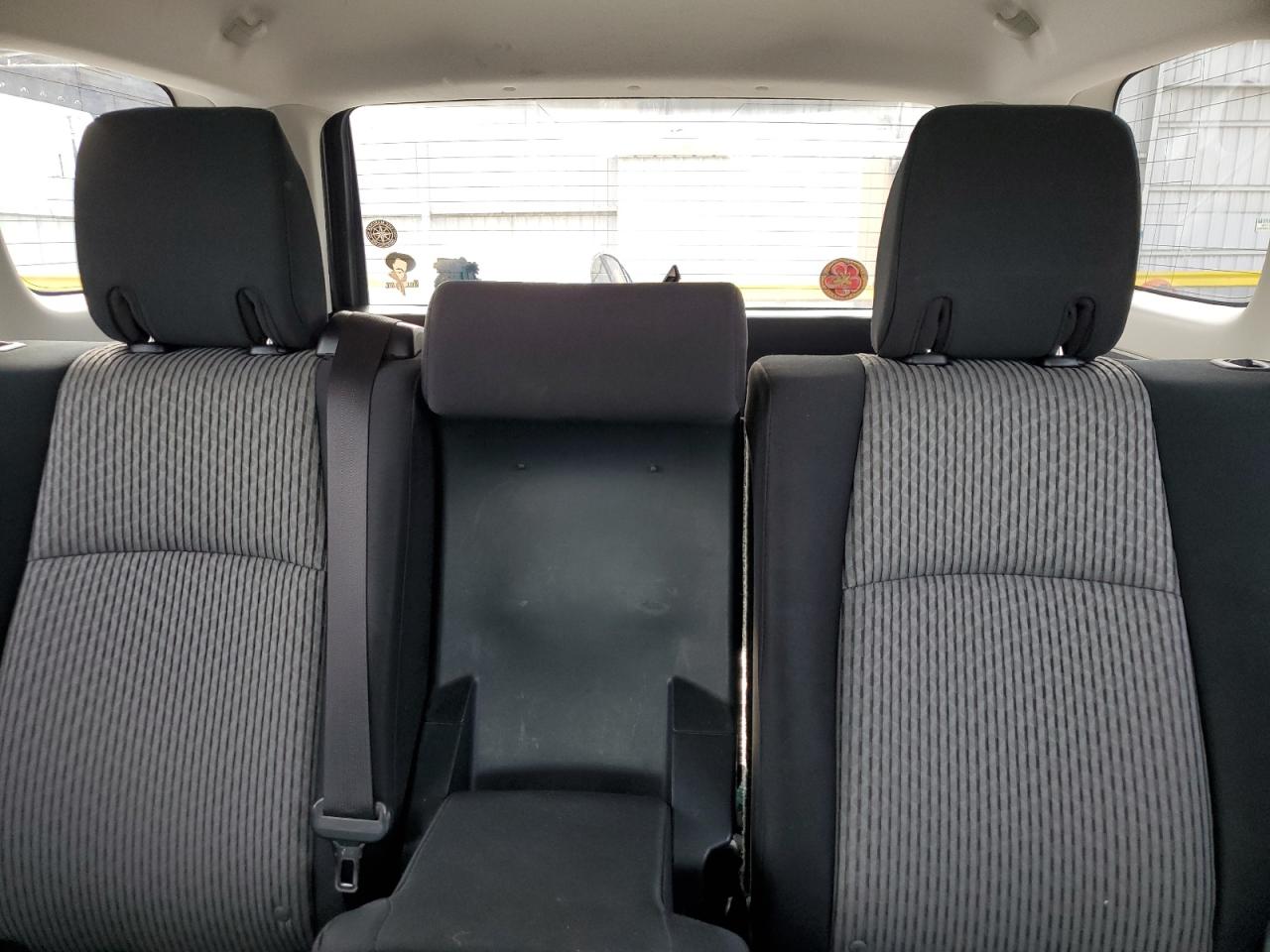 2015 Toyota 4Runner - Image 10
