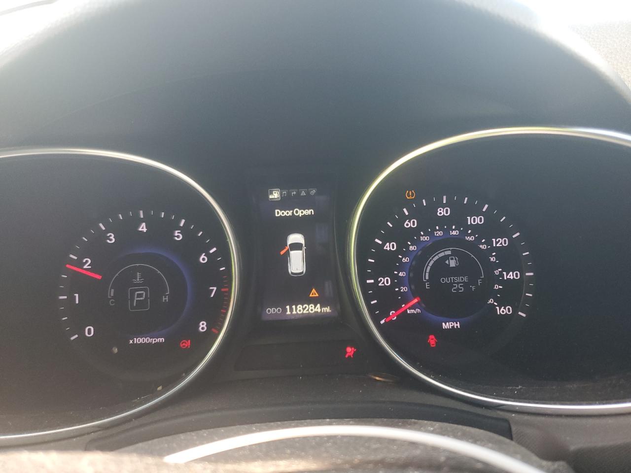 2014 Hyundai Santa Fe - Image 9
