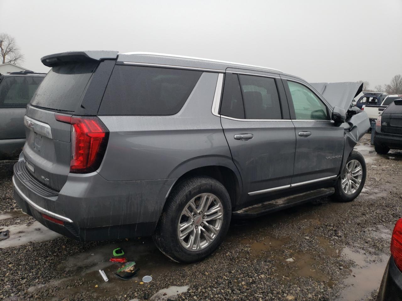 2022 GMC Yukon - Image 3