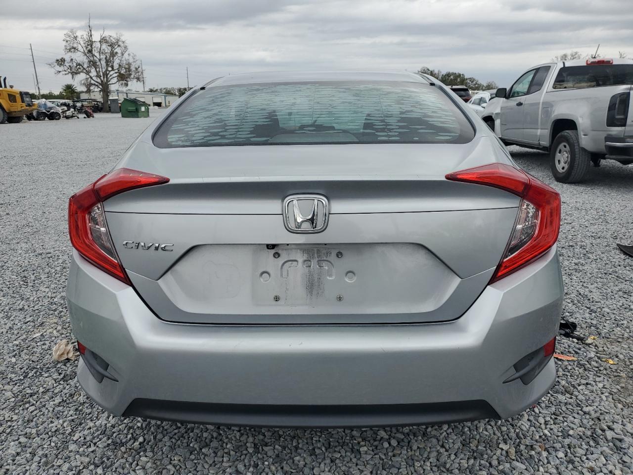 2018 Honda Civic - Image 6