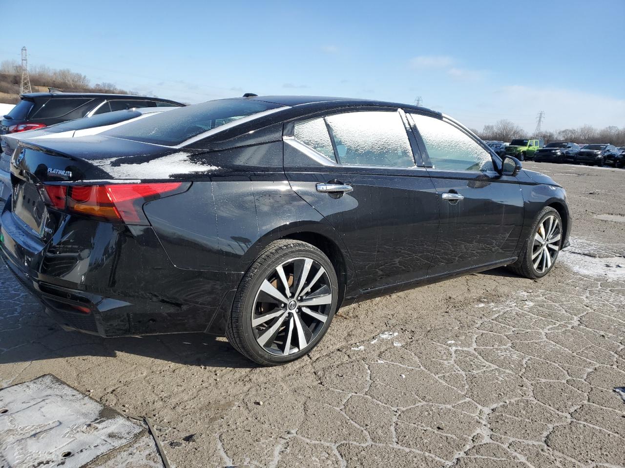2021 Nissan Altima - Image 3