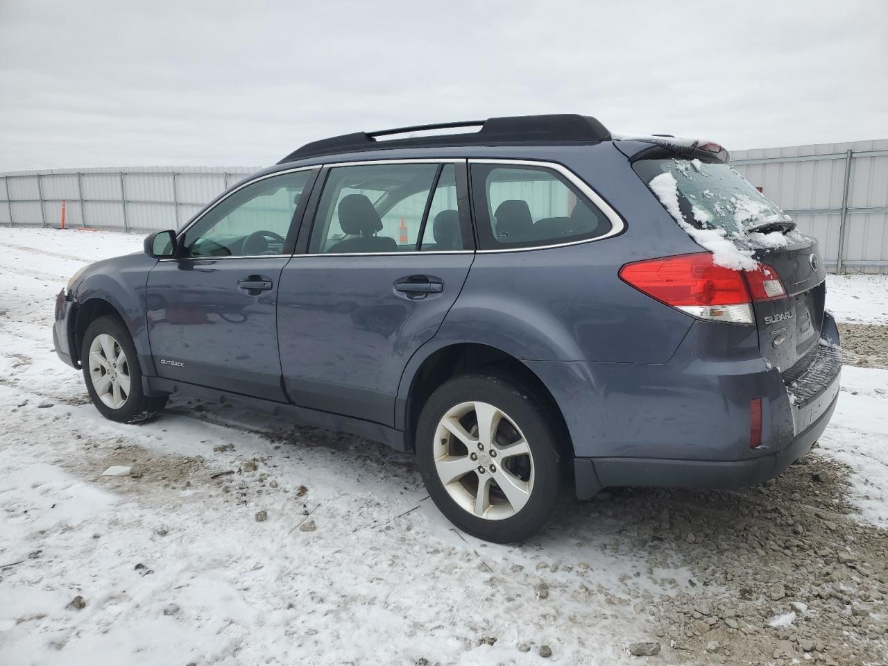 2014 Subaru Outback - Image 2