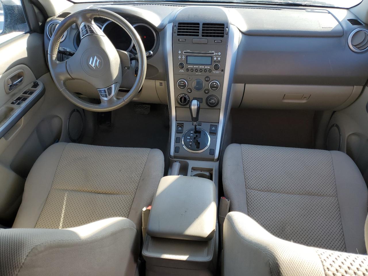 2010 Suzuki Grand Vitara - Image 8