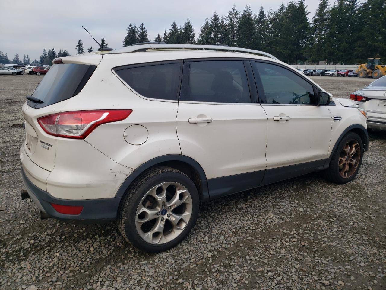 VIN 1FMCU9J98DUB15829 2013 FORD ESCAPE no.3