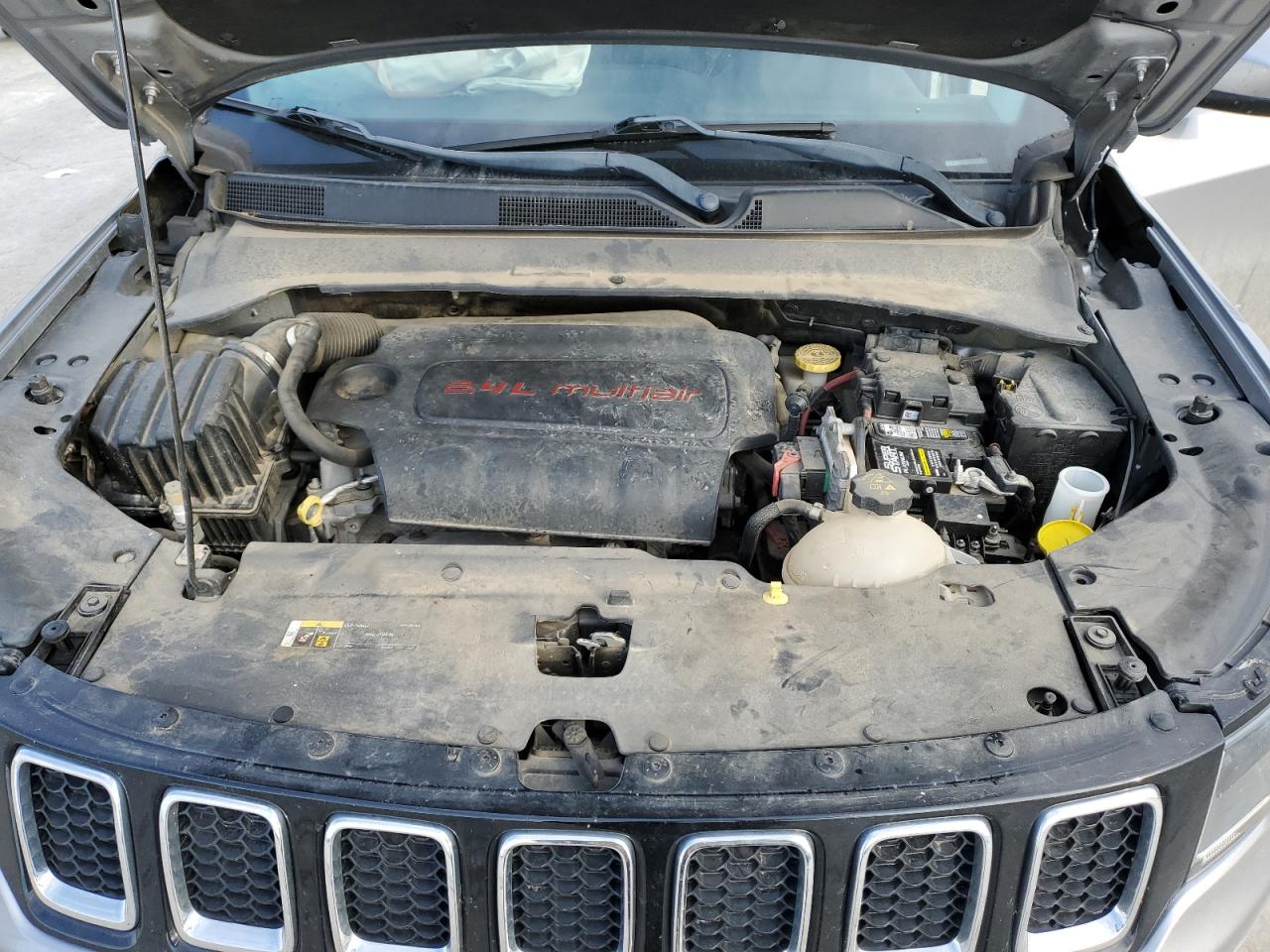 2018 Jeep Compass Latitude VIN: 3C4NJCBB5JT226350 Lot: 87083934