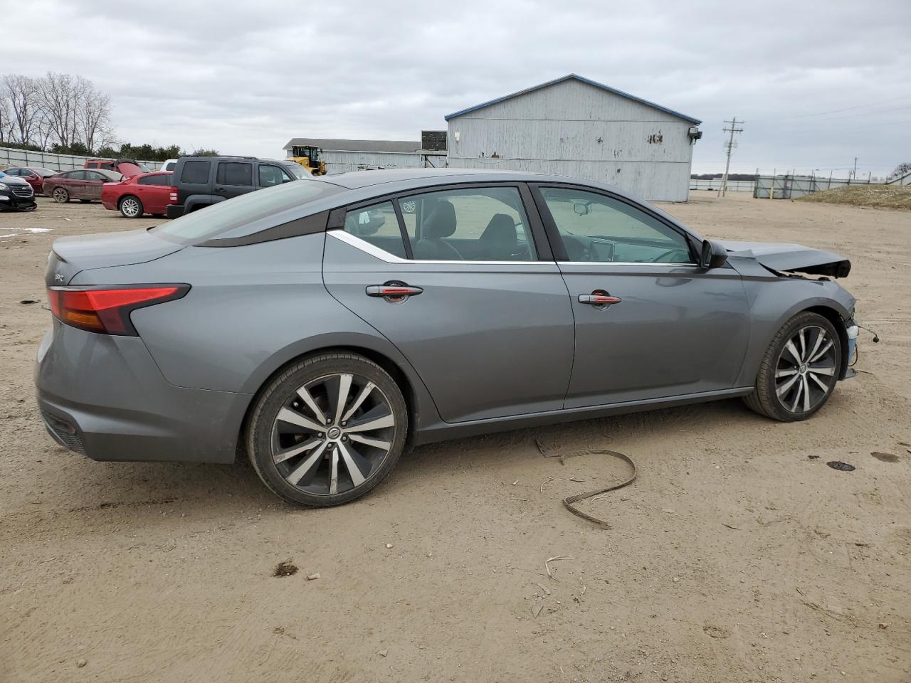 2019 Nissan Altima - Image 3