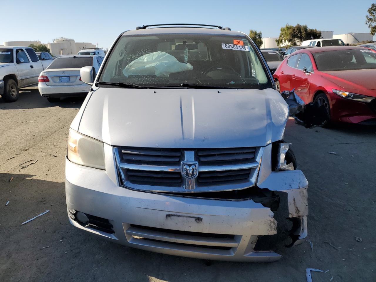 2010 Dodge Caravan - Image 5