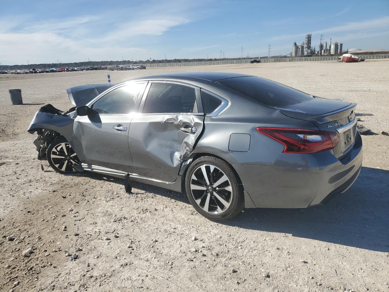 1N4AL3AP5JC136011 NISSAN ALTIMA 2018