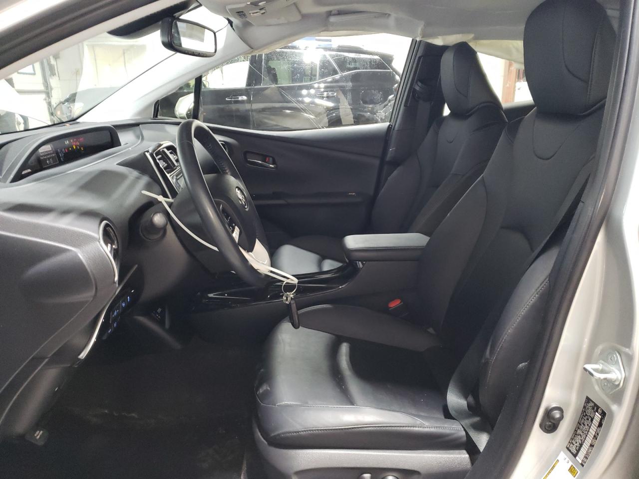 2017 Toyota Prius - Image 7