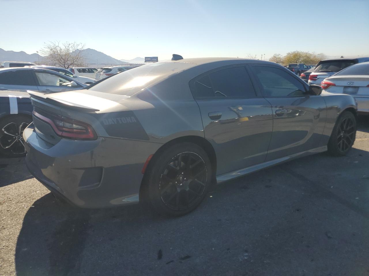 2018 Dodge Charger - Image 3