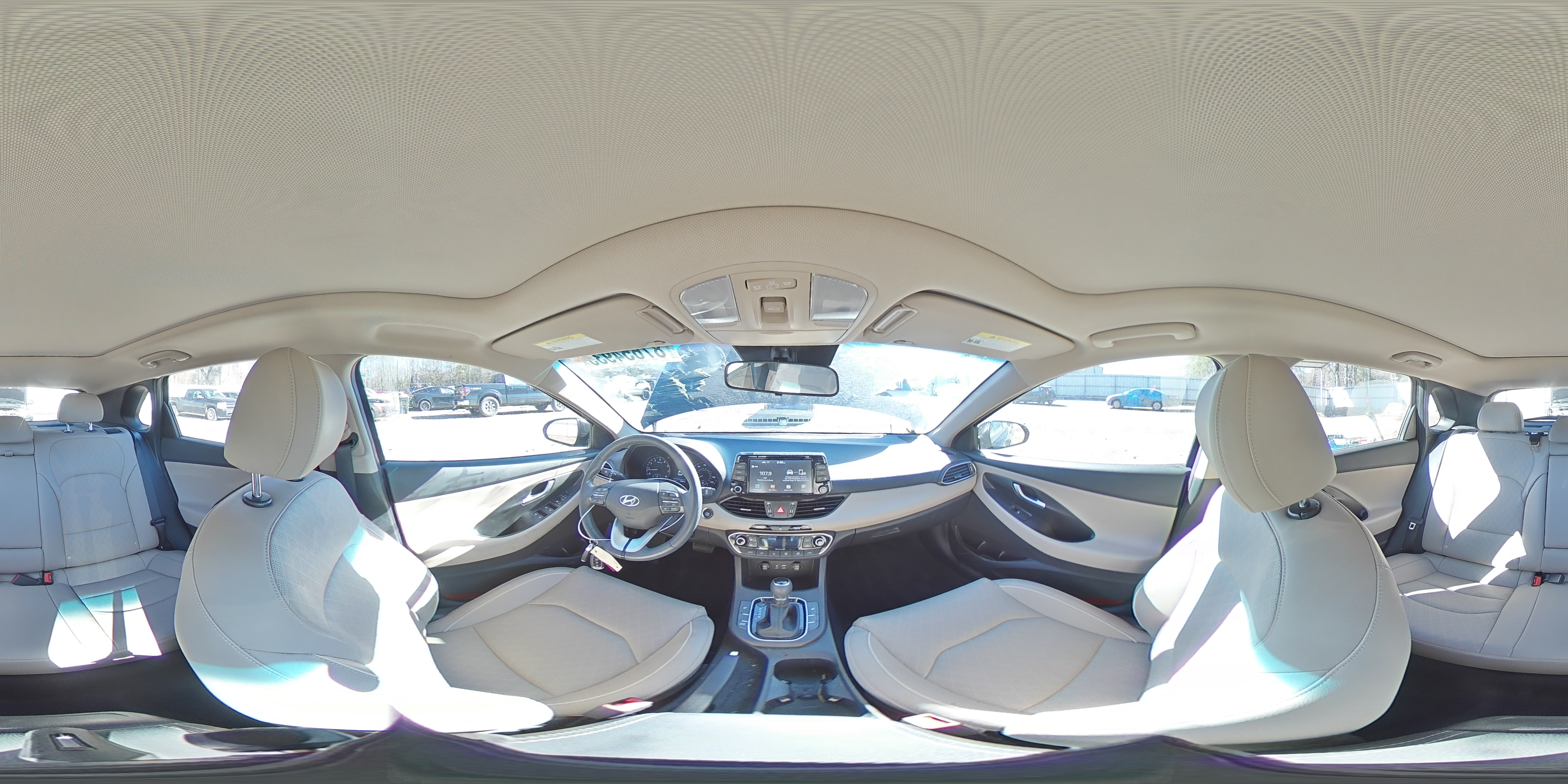 2020 Hyundai Elantra - Image 14