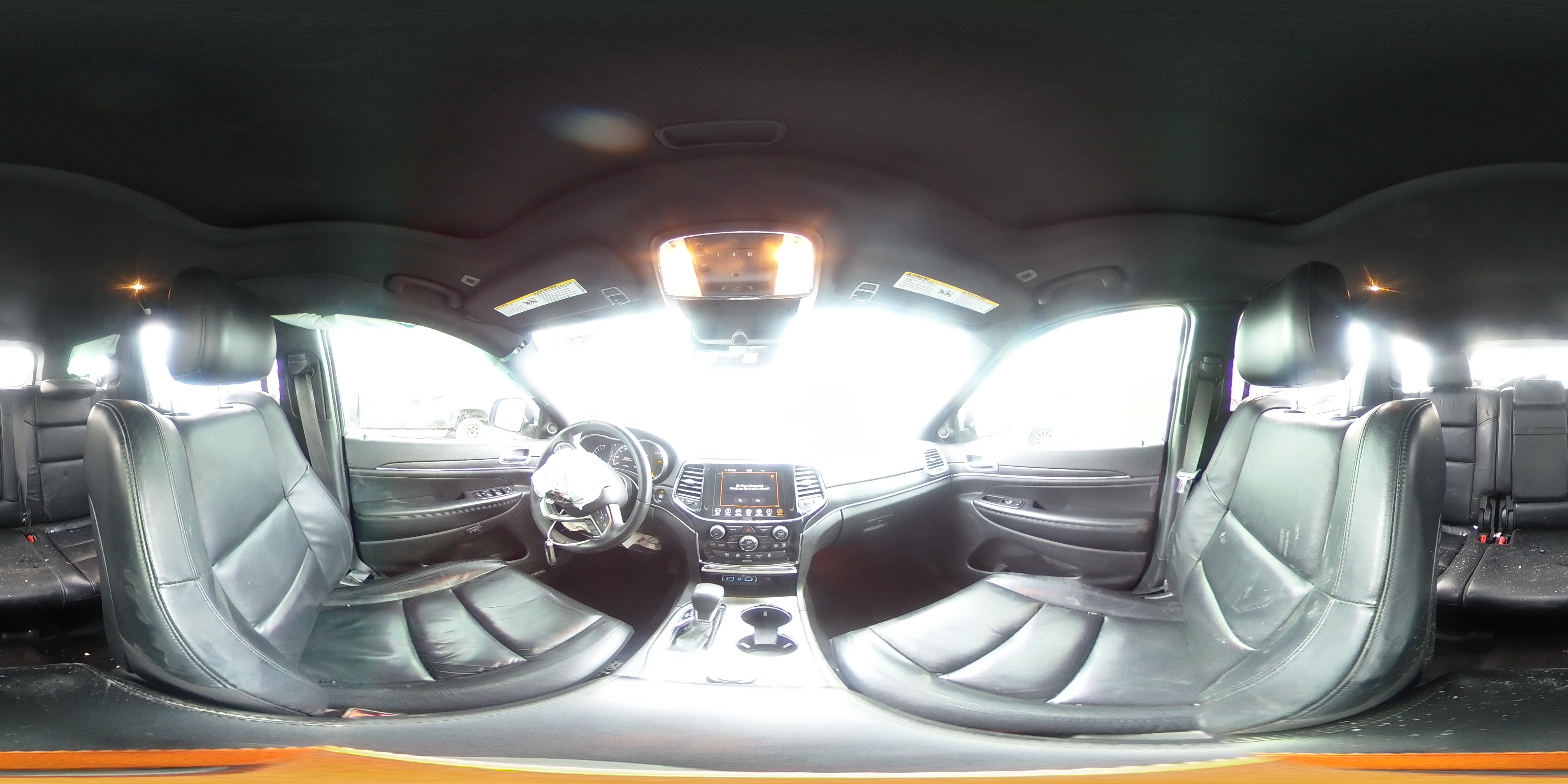 2019 Jeep Grand Cherokee - Image 14