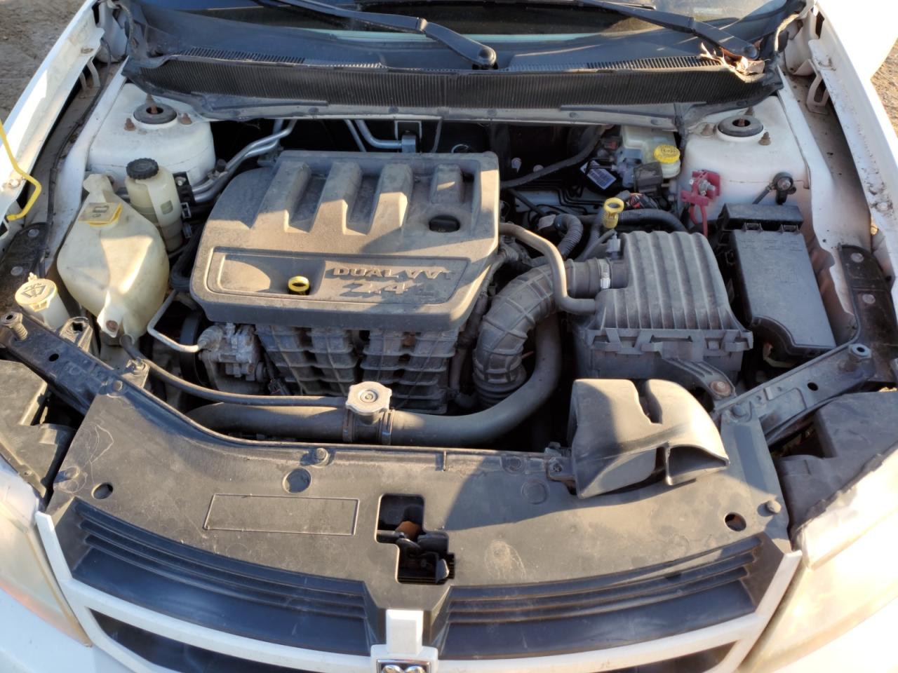 2010 Dodge Avenger - Image 11