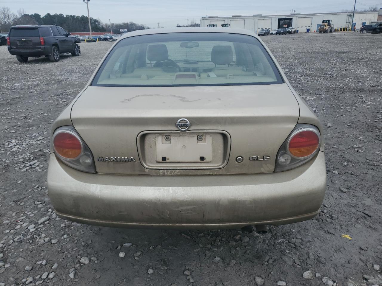 2003 Nissan Maxima - Image 6