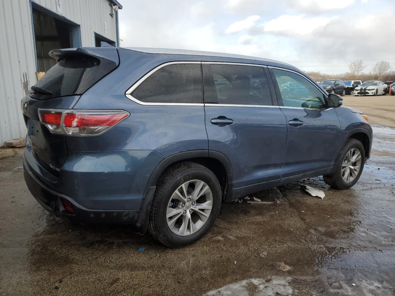 2014 Toyota Highlander - Image 3