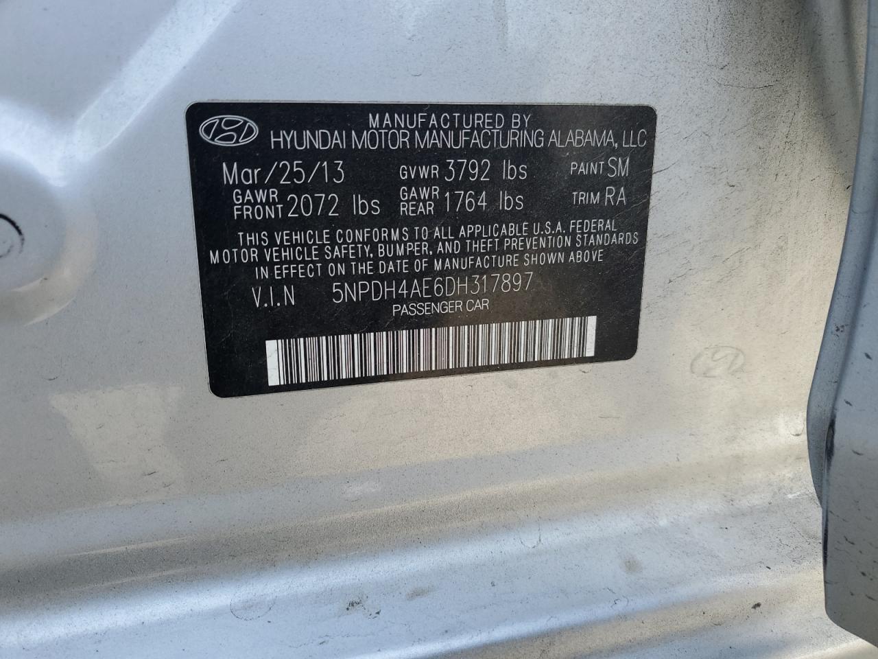 2013 Hyundai Elantra - Image 14