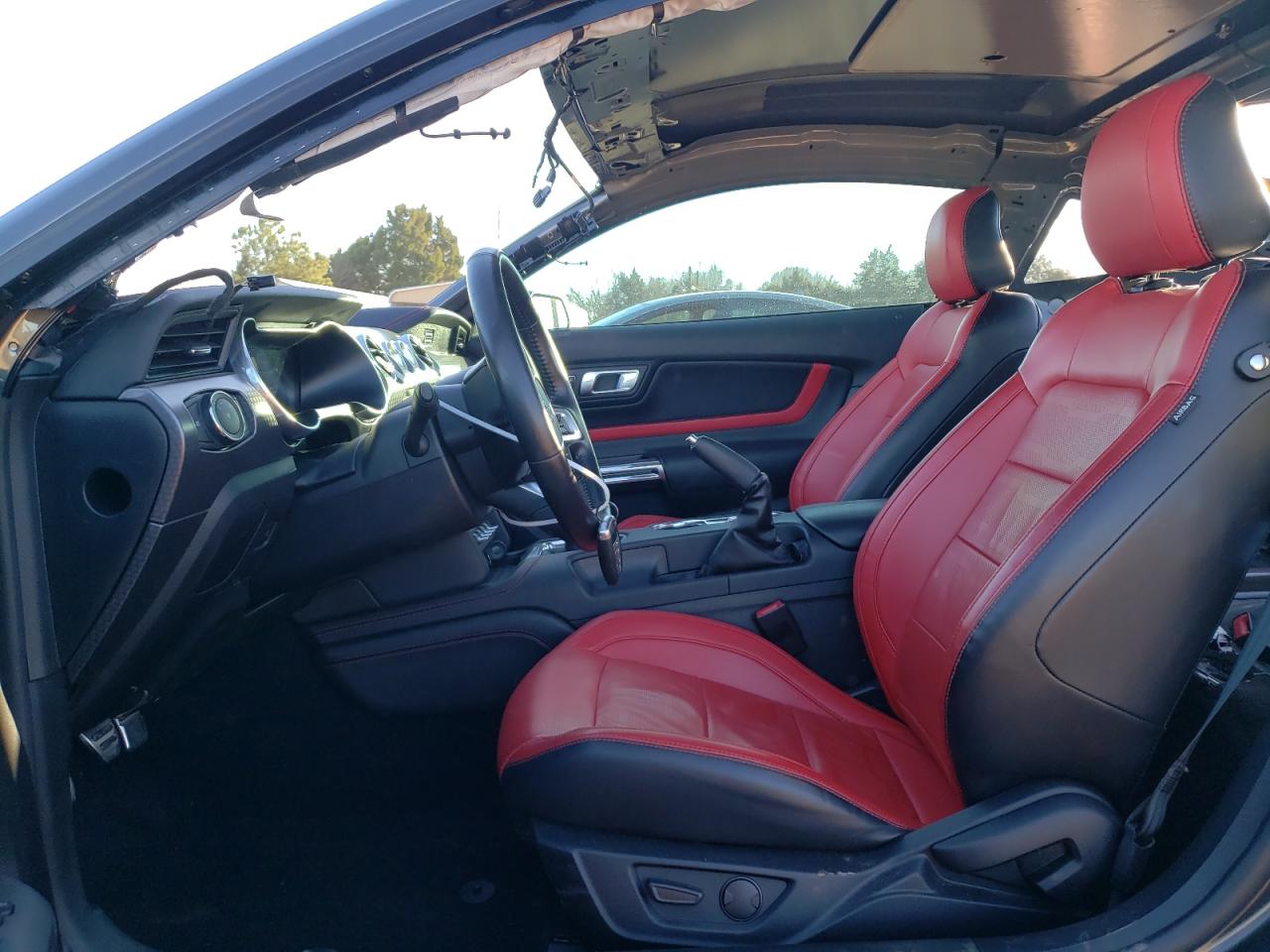 2020 Ford Mustang - Image 7