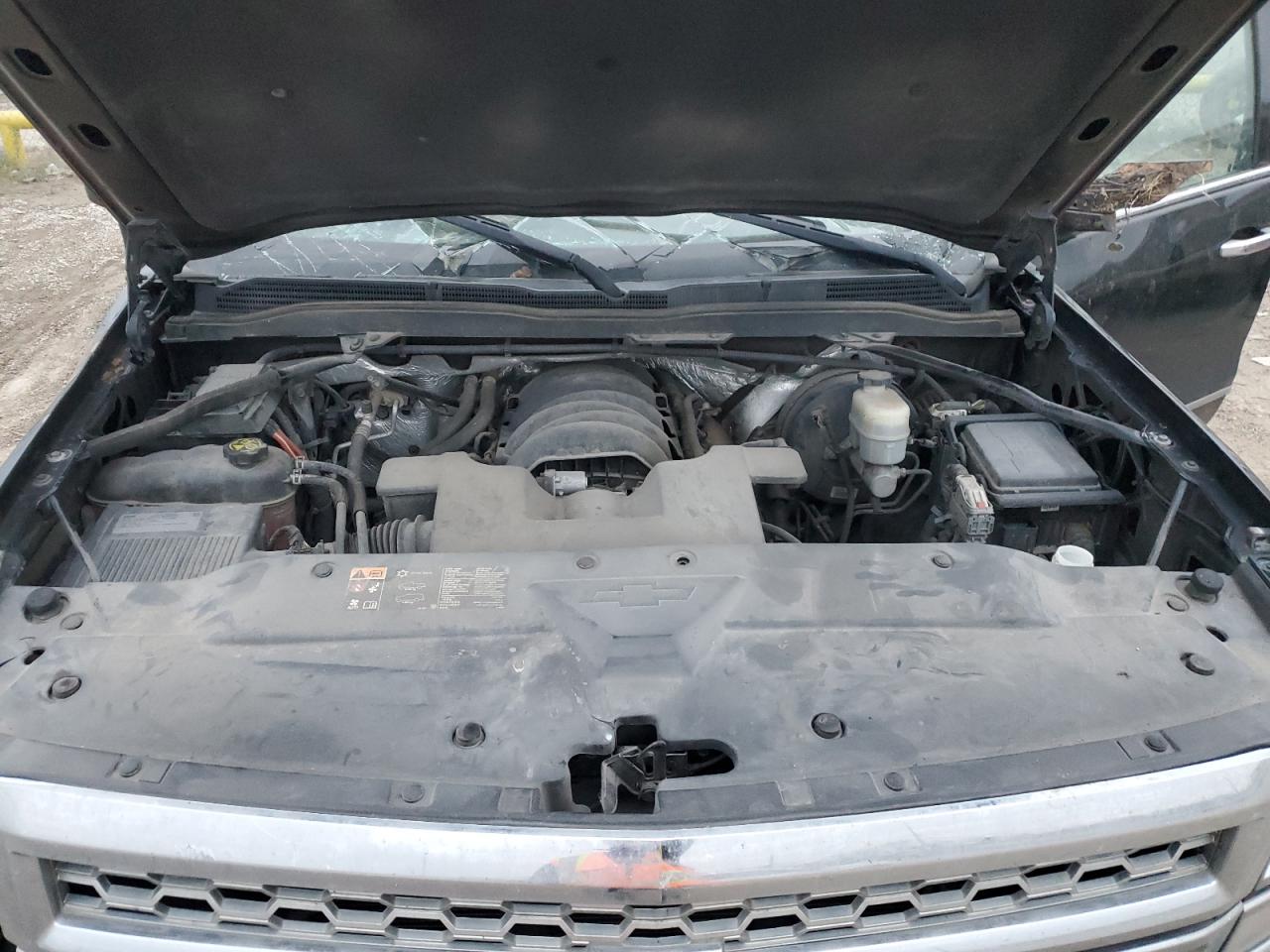 2015 Chevrolet Silverado - Image 11